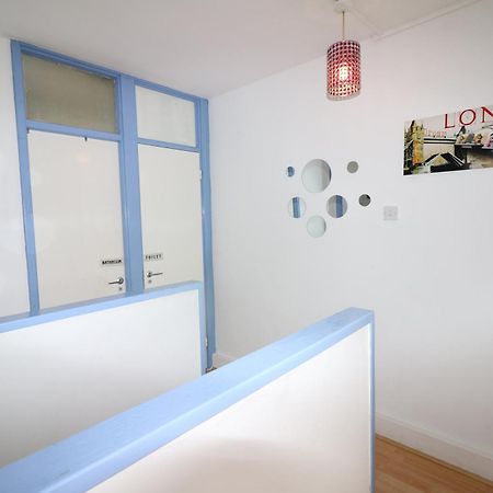 Kingward London Exterior photo